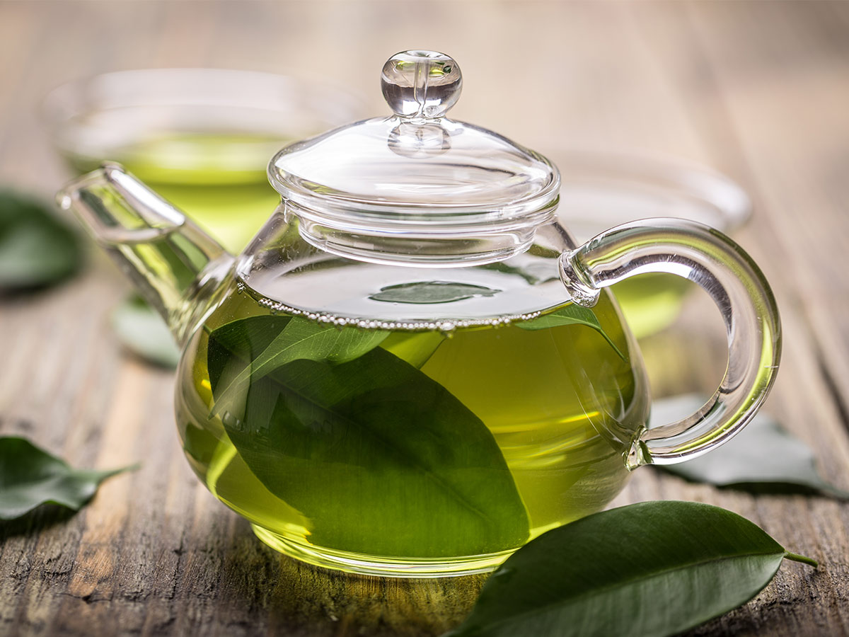 Tè verde: perché aiuta a dimagrire?