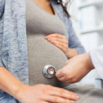 Aborti spontanei: lo smog fra le cause che aumentano il rischio