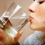 Perché si beve poca acqua? Scoperto ormone che regola la sete