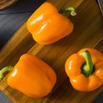 Alimenti che fanno bene agli occhi: i peperoni arancioni
