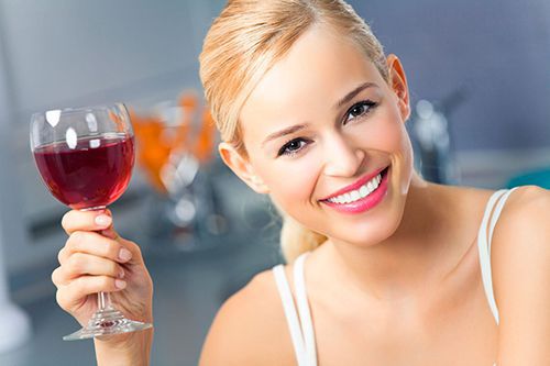 Carie come prevenirla novità vino rosso polifenoli
